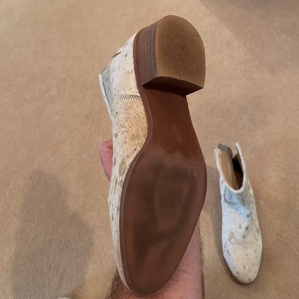 Coconuts by Matisse White Booties - Picture 3 of 4